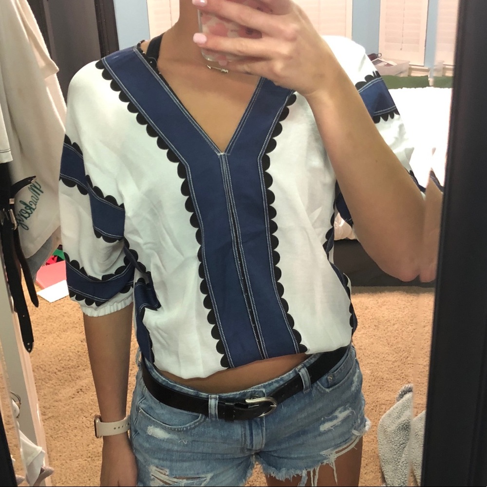 Loose V neck top NWOT